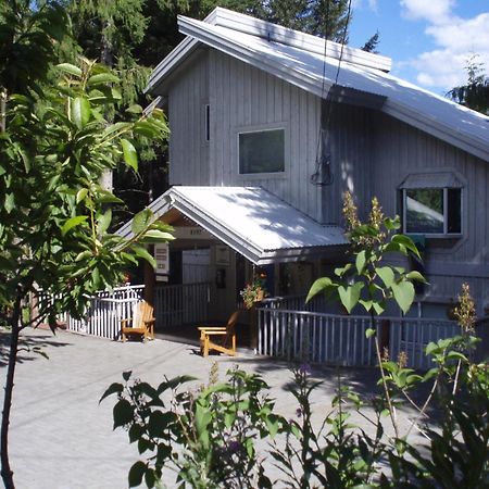 Belle Neige Suites: Whistler Extérieur photo
