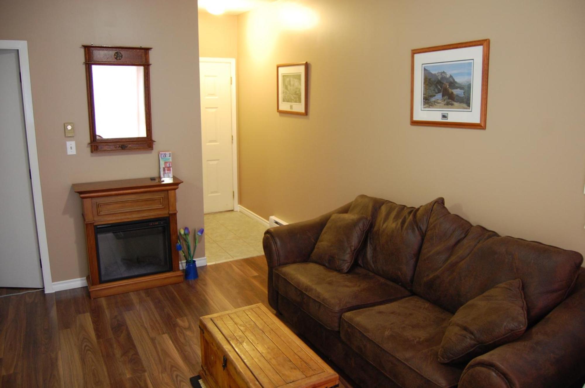 Belle Neige Suites: Whistler Extérieur photo