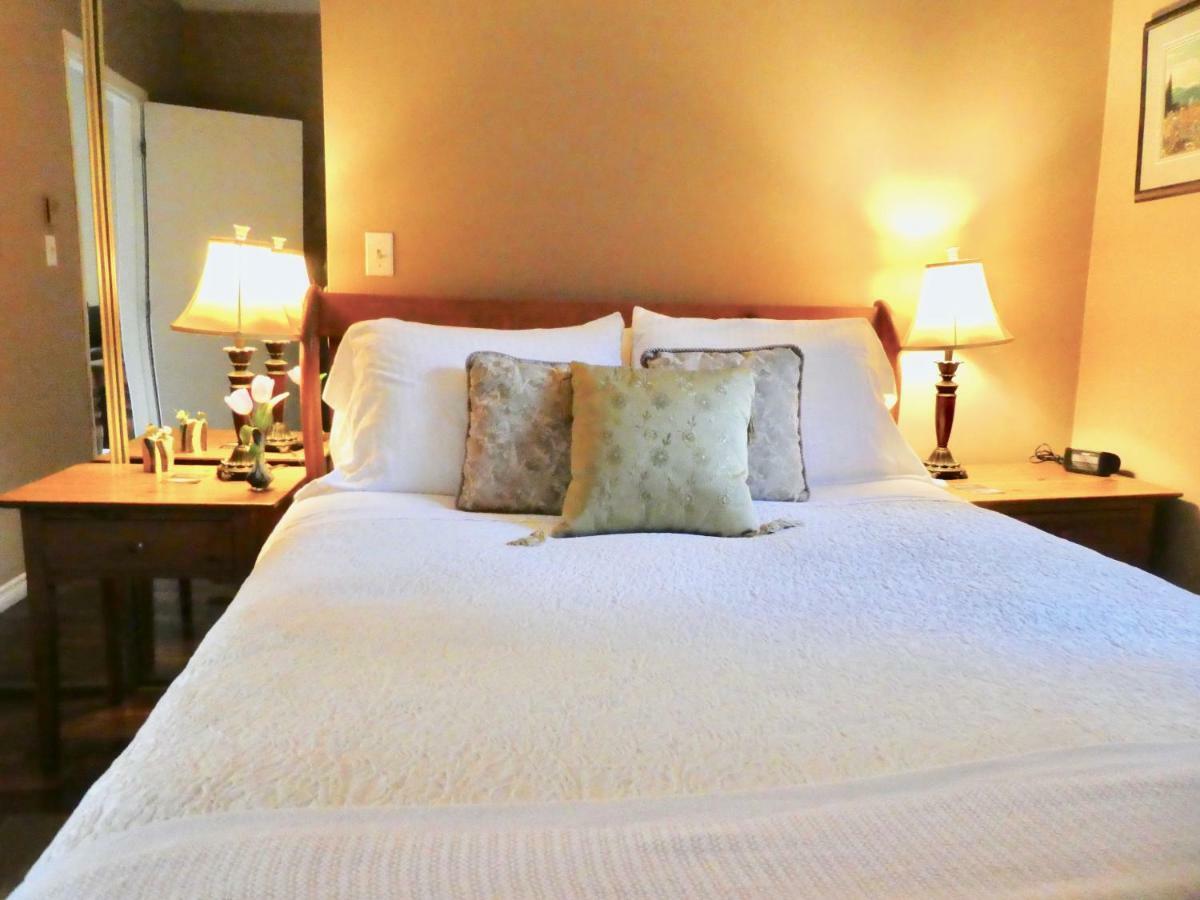 Belle Neige Suites: Whistler Extérieur photo